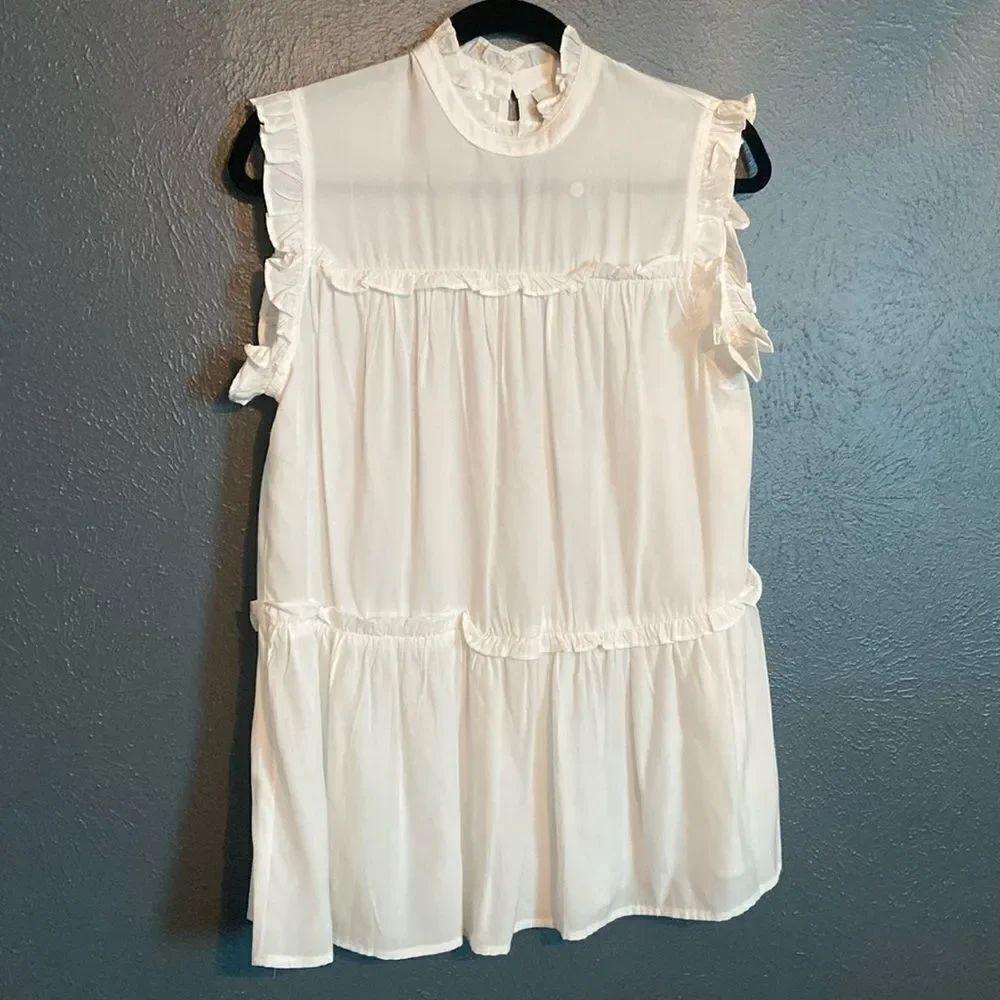 Ladies Pinch Tiered white high neck ruffled sleeveless top keyhole back Medium